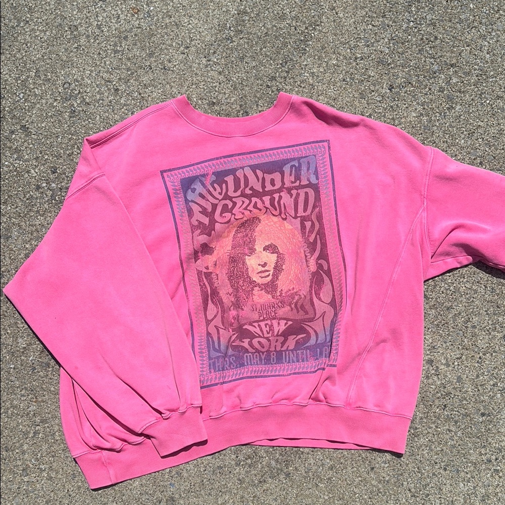 Arizona Jean Co Pink Graphic Crewneck